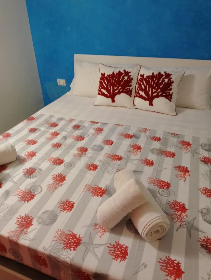 Casa Vacanza Raggio Di Sole กัสเตลลัมมาเร เดล โกลโฟ ภายนอก รูปภาพ