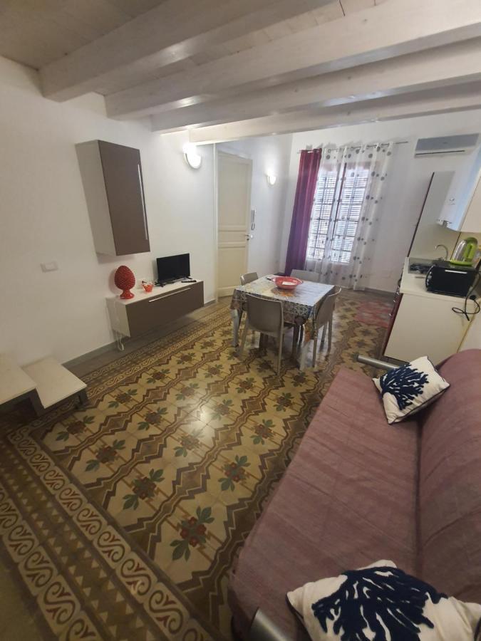 Casa Vacanza Raggio Di Sole กัสเตลลัมมาเร เดล โกลโฟ ภายนอก รูปภาพ